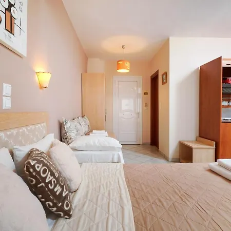 Hotel Makrina 2*