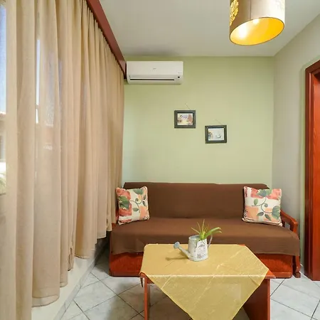 Hotel Makrina 2*