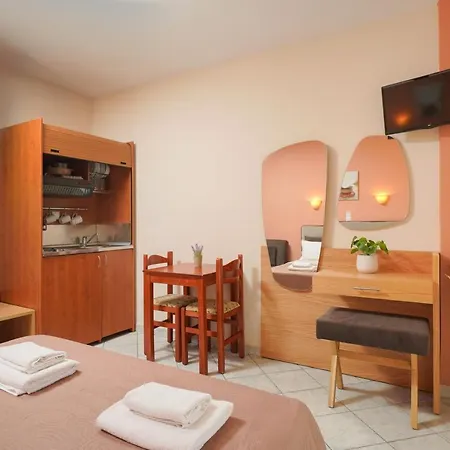 Makrina Hotel