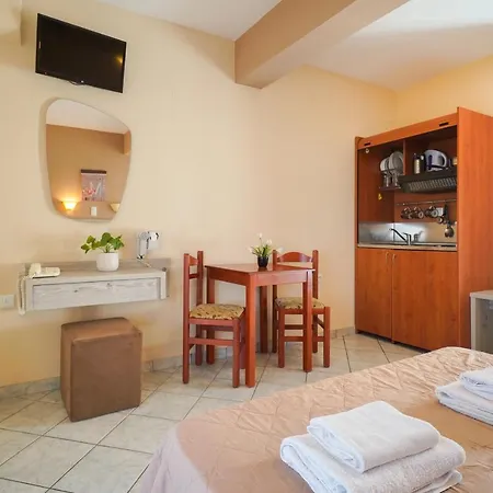 Hotel Makrina 2*